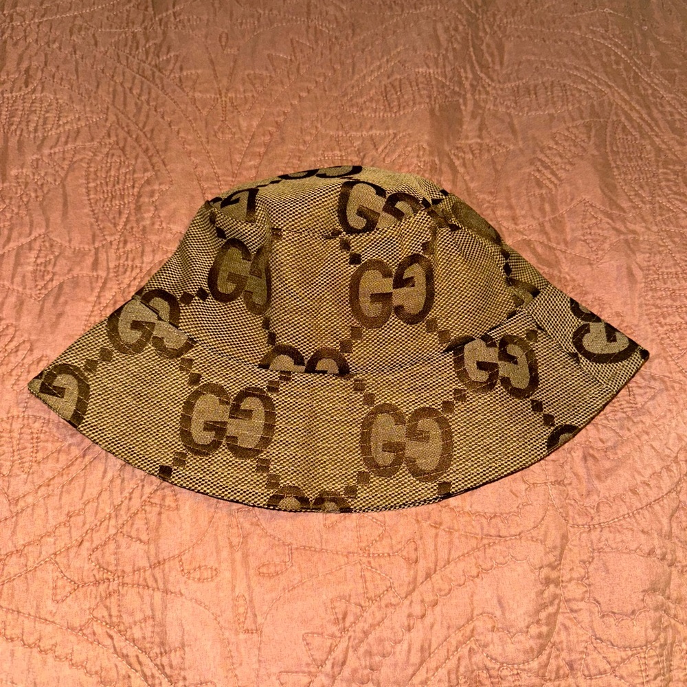 Bucket Hat